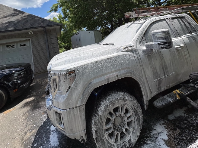 Professional mobile vehicle detailing completed in New Britain, CT